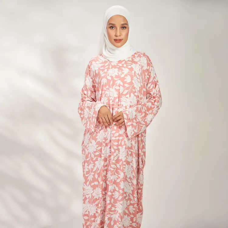 2024 Schlussverkauf muslimisch bedruckt Rayon Gebetsrod hinzufügen 2 Taschen Damen einteiliger Kaftan
