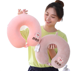 Almohada de felpa con forma de U para niñas, cojín portátil para el cuello de viaje, 28x26x14cm, con relleno de esponja, cuidado de lavado a mano - Product Image 2