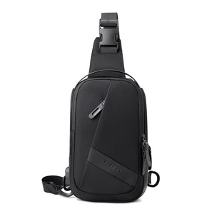Bolsos cruzados Oxford impermeables para hombre al por mayor con puerto de carga USB, mochila tipo bandolera para viajes de negocios, bolso de pecho de un solo hombro - Product Image 5
