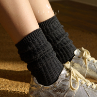 Chaussettes de luxe personnalisées pour femmes, mi-mollet, respirantes, en mélange de laine et de nylon, douces, avec logo brodé personnalisable pour une tenue toute la journée