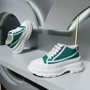 Scarpe Casual da Uomo in Pelle Scamosciata <span class=keywords><strong>Bianche</strong></span> con Punta Tonda, Traspiranti, con Lacci, Suola Spessa Rialzata, Fodera in Mesh, Collezione Estiva 2026 - Product Image 2
