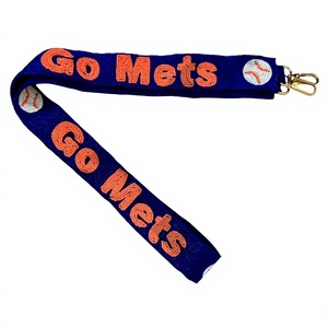 Go Mets, correas de bolsa de cuentas de semillas de oro blanco personalizadas, accesorio de moda 'Hook Em Horns', correa de monedero con cuentas - Product Image 1
