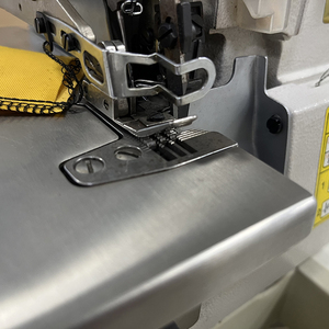 Direct-drive Five-<b>thread</b> Flat-Bed Industrial Overlock Sewing Machine High-Speed Automatic Double Needle Edge-stitching RNEX4-5 - Product Image 3