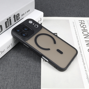 Nouvelle coque compatible iPhone 17 (2025) – Bumper en TPU et dos en PC avec trou pour cordon – Vente en gros - Product Image 6