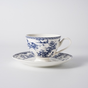 تصميم احترافي أبيض مطبوع طقم منزلي للشراء - Product Image 3