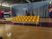 Sièges de stade de football en plein air, gradins de terrain de soccer, bancs d'tribunes, chaises de gradins, sièges de tribunes de stade