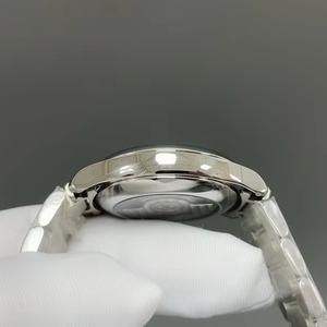 Relojes de Pulsera de Moda para Mujer, Diseño de Fase Lunar, Esfera Dorada de Alta Calidad - Product Image 4