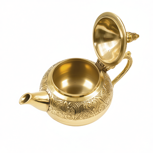 Tetera clásica de latón macizo de primera calidad con mango de agarre cómodo y acabado antiguo, perfecta para té. - Product Image 3