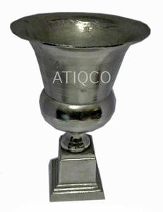 Florero de níquel de aluminio de estilo industrial para decoración de jardín Diseño de jarrón de piso - Product Image 3