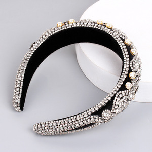 Hua Liyu Bandeau en velours avec strass et perles pour femme, style baroque, accessoire pour cheveux, argent, or, rouge, vert HH0176 - Product Image 4