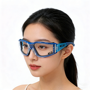 Gafas de Seguridad WELTA de Fábrica con Certificación CE, Antivaho, Antisalpicaduras, Resistentes a Impactos, con Lentes Transparentes de PC, Forro de Espuma, Marco de Nailon y Patillas de Goma - Product Image 3