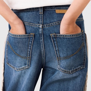 กางเกงยีนส์ทรงตรงขาบานประดับกระดุม ดีไซน์ทันสมัยสำหรับผู้หญิง เอวสูง เหมาะสำหรับฤดูใบไม้ร่วง - Product Image 4