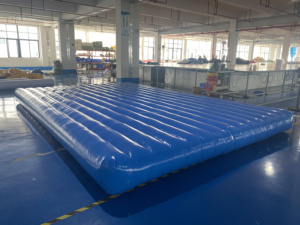 <span class=keywords><strong>Matelas</strong></span> <span class=keywords><strong>gonflable</strong></span> <span class=keywords><strong>de</strong></span> haute qualité en PVC portable pour saut, <span class=keywords><strong>gymnastique</strong></span> et tumbling, pour une utilisation en extérieur - Product Image 6
