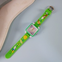 Montre-bracelet carrée pour enfants, motif avion de dessin animé, sportive et tendance, mouvement à quartz, bracelet en silicone, aiguilles, résistante à l'eau, design amusant et mignon