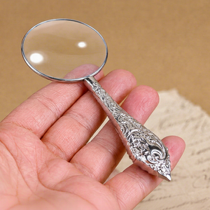 Loupe argentée 2X, loupe de lecture vintage ronde, loupe optique portative, accessoire de bureau décoratif - Product Image 1