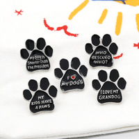 Broche en émail en forme de patte de chien mignonne, motif animal de dessin animé, empreinte de patte, amour, animal de compagnie, badge pour sac, revers, bijoux pour amis, cadeau pour enfants et filles