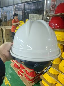 Casco de construcción amarillo con ventilación estilo casco de seguridad industrial ABS con logotipo personalizado <span class=keywords><strong>MSA</strong></span> para hombres compatible con EN397 - Product Image 2