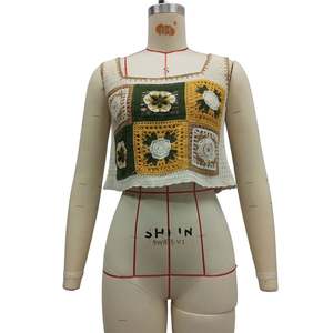 Top sans manches en <span class=keywords><strong>crochet</strong></span> beige 2026 avec motifs floraux carrés multicolores et bordure contrastante blanche – <span class=keywords><strong>Gilet</strong></span> décontracté d'été pour femme - Product Image 2
