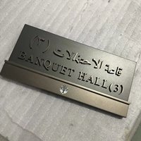 Grand panneau d'affichage LED programmable, lettres en métal personnalisées en plexiglas pour les entreprises, lettres lumineuses individuelles, panneaux d'affichage
