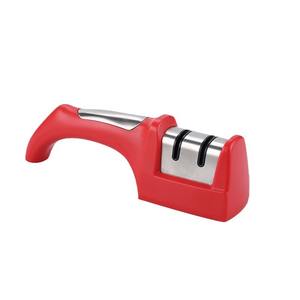 Afilador de cuchillos manual rojo de acero inoxidable con rueda de diamante de múltiples granos y mango de ABS para uso en la cocina - Product Image 1