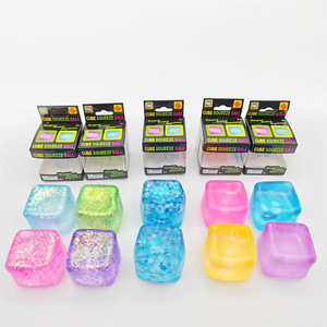 ของเล่นบีบก้อนน้ำแข็งวิบวับ GL Glitter Ice Cube น่ารัก ยอดนิยม ของเล่นบีบสควิชชี่ ของเล่นเสริมพัฒนาการสำหรับเด็ก 2026 ของเล่นบีบคลายเครียด Magic Cube - Product Image 6