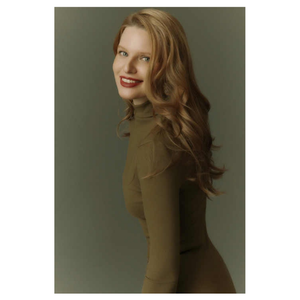 Robe noble Tissu extensible de haute qualité Silhouette flatteuse qui épouse votre corps Taille magnifiquement naturelle - Product Image 3