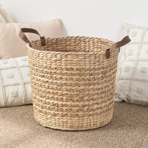 Panier de rangement rond tissé en jacinthe d'eau Isidore, 15,7 pouces, brun naturel, multi-usages - Product Image 3