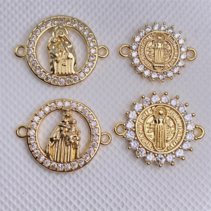 Conector <span class=keywords><strong>de</strong></span> Lujo Chapado en Oro <span class=keywords><strong>de</strong></span> 18K <span class=keywords><strong>de</strong></span> Nuestra Señora <span class=keywords><strong>de</strong></span> Guadalupe con Micro Pavé <span class=keywords><strong>de</strong></span> Circonitas para Fabricación <span class=keywords><strong>de</strong></span> Joyería Religiosa y Pulseras DIY - Product Image 6