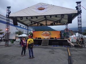 Structure de scène portable en aluminium pour concerts en extérieur avec toit en treillis et éclairage, fabriquée à Guangzhou - Product Image 4