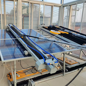 Outils de nettoyage télescopiques pour panneaux solaires, solution optimale pour le nettoyage des panneaux solaires, équipement robotique pour les entreprises de nettoyage de panneaux solaires - Product Image 2