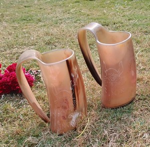 Taza de cuerno de búfalo natural estilo vikingo hecha a mano con revestimiento interior pulido para regalos personalizados a un precio asequible - Product Image 3