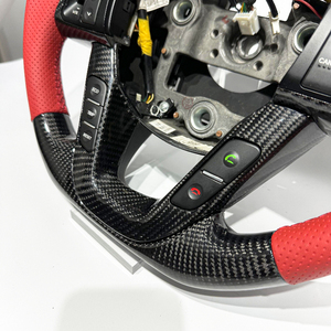 Volant de voiture au design cool en fibre de carbone noire et cuir perforé rouge, style course, adapté à la K5 - Product Image 4