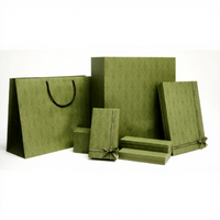 Boîtes et sacs d'emballage cadeau de luxe à motif rétro, de haute qualité, de marque internationale verte, pour ensembles de bijoux, en papier