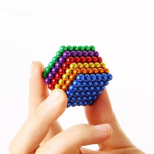 Jouets magnétiques Bucky Balls colorés, fabriqués par un fabricant depuis 25 ans, billes magnétiques en néodyme puissantes pour <span class=keywords><strong>la</strong></span> créativité et le plaisir - Product Image 1