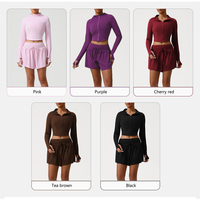 D-SM2544TZ Ensemble de yoga et de fitness pour femme automne-hiver, short taille haute, manteau à capuche, col ajusté, style sport décontracté uni