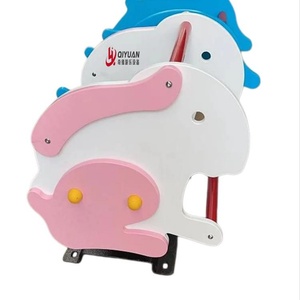 Cheval à bascule pour enfants en plastique avec ressort PE - Jouet à bascule pour bébé - Balançoire à bascule en plastique pour la communauté - Product Image 3