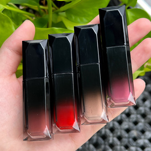 Tùy chỉnh nhãn hiệu riêng bán buôn Nude Lip Gloss Vegan Son bóng Nhà cung cấp chất lỏng Matte Son môi son bóng - Product Image 2