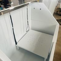 Baignoire métallique en acier inoxydable 304 avec élévateur électrique pour le lavage des pieds et le bain des animaux, indispensable pour les animaleries et les cliniques vétérinaires.