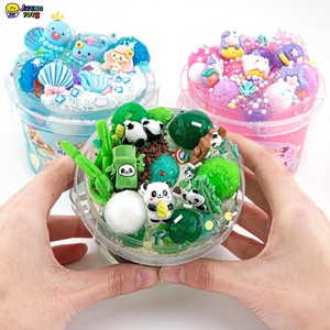 JITENG Cubo de Gelatina Rosa para Aliviar el Estrés Educativo, Slime Crujiente, Slime Transparente Súper Suave con Lindos Amuletos, Slime de Regalo, Recuerdos para Fiestas - Product Image 5