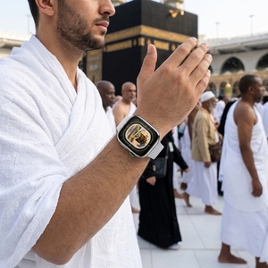 Montre connectée islamique avec Coran complet audio et texte hors ligne, alertes automatiques des heures de prière, <span class=keywords><strong>boussole</strong></span> Qibla, compteur de tasbih - Product Image 1