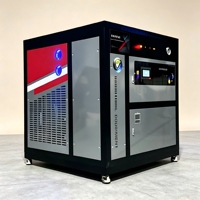 Installation de machines industrielles avec chaudière à vapeur et générateurs diesel pour des opérations de chauffage continu à la vapeur