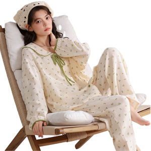Pyjama élégant pour femmes en coton nuageux à manches longues, imprimé floral, robe de nuit décontractée et confortable pour la maison - Product Image 1
