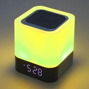 Altavoz de control remoto para juegos, bombas de sonido deportivas estéreo, tarjeta TF envolvente 360 con iluminación Rgb, altavoz BT, hora del reloj para fiesta - Product Image 2