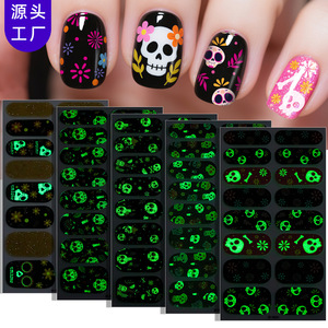 Kit d'autocollants lumineux pour ongles à thème Halloween transfrontalier, autocollants pour ongles scintillants pour fêtes d'Halloween européennes et américaines - Product Image 3