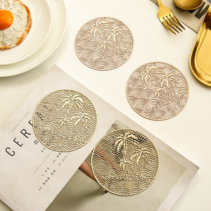 Kokospalm & golfpatroon ronde PVC-onderzetters Hittebestendige antislip tafelonderzetters Tafelornamentdecoraties - Product Image 3