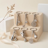 Porte-clés style sportif, figurine mascotte ballon, breloque de sac, pendentif, cadeau souvenir pour les fans et les joueurs de sport