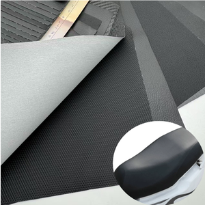 Cuero Sintético con Textura de Paja Negra Grabada en Relieve de 0.7mm para Fundas de Asientos de Coche, Motocicleta, Sofá y Bolsos - Resistente al Viento - Product Image 1