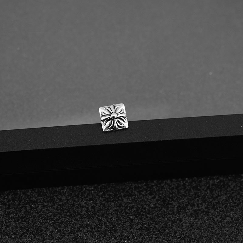 E003-S6 (One earring)