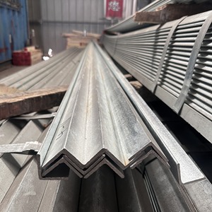 Acier cornière inégal laminé à chaud en acier au carbone pour la construction - Product Image 1