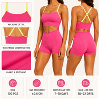 Ensemble de yoga 2 pièces personnalisé pour femme : Soutien-gorge de sport à bretelles croisées contrastées et short taille haute – Tenue de sport et fitness en gros